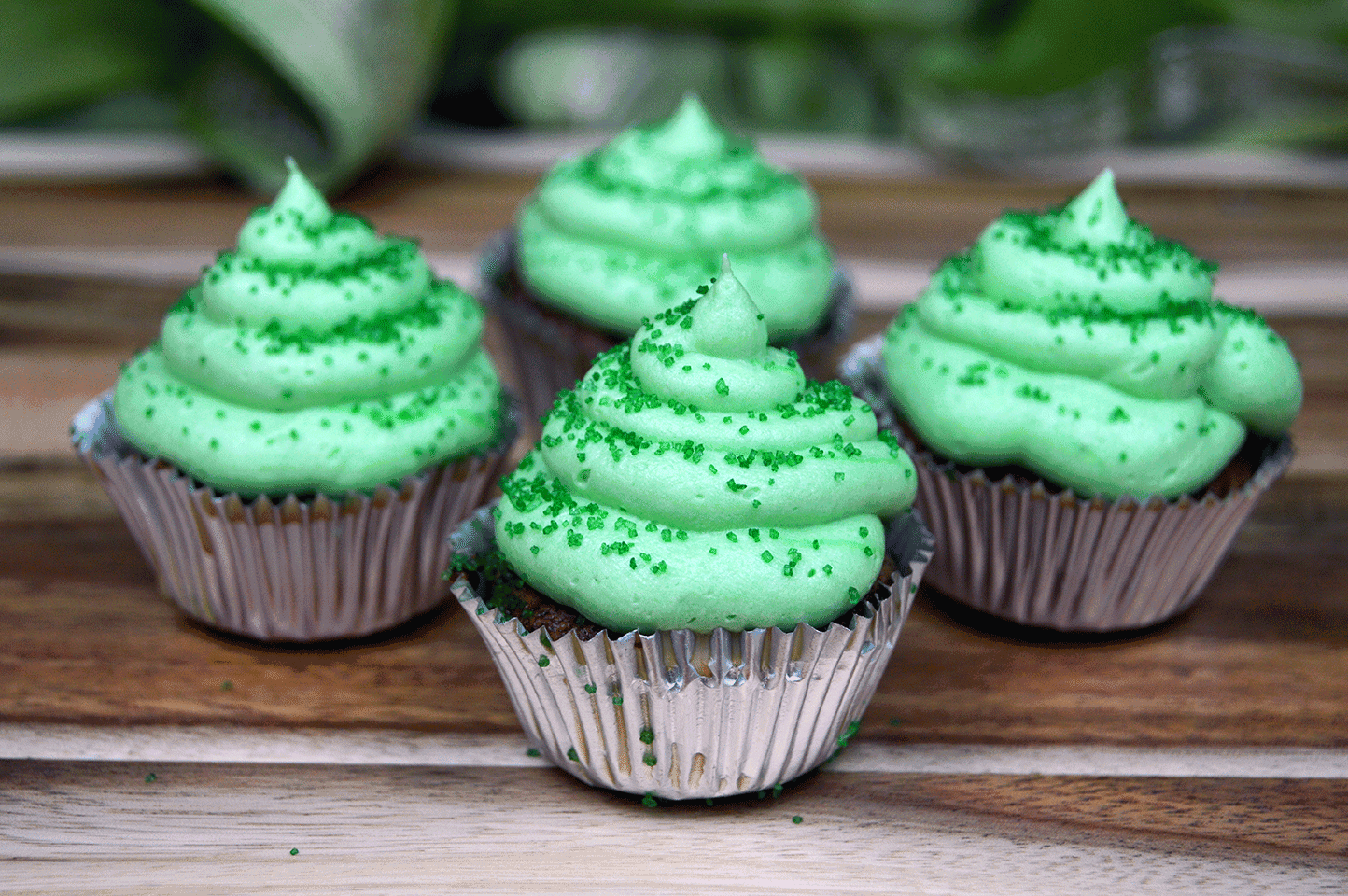 final green iced cupcakes