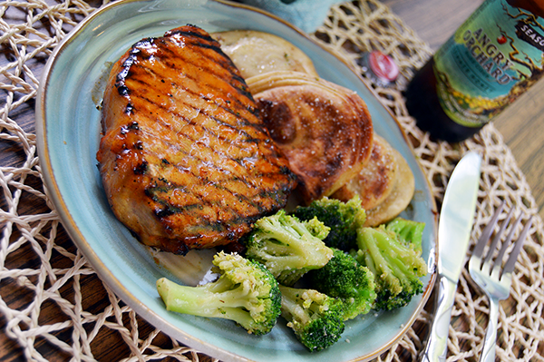 pork chops with pierogies and broccoli