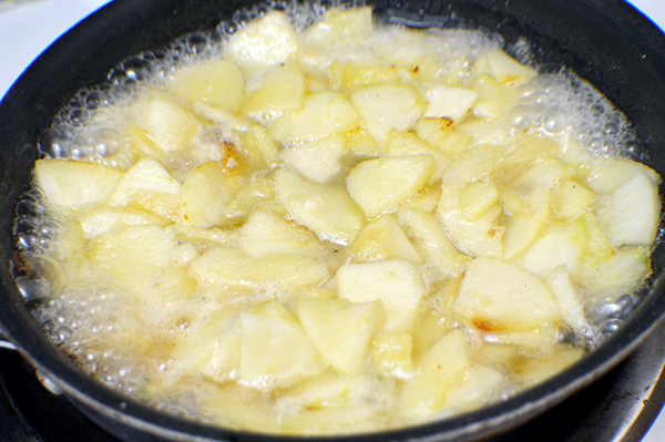 apple pie filling cooking