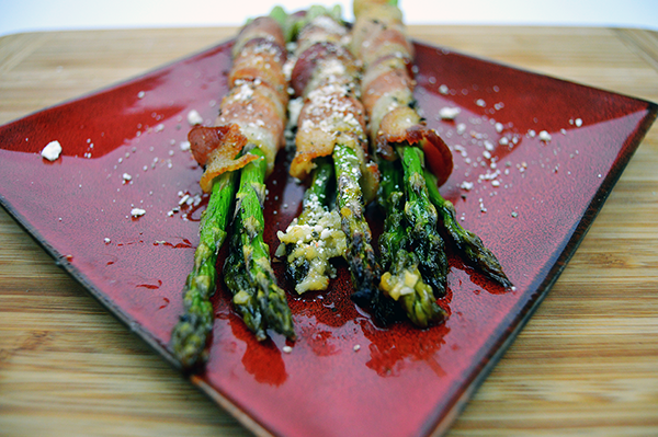 bacon wrapped asparagus with cheese