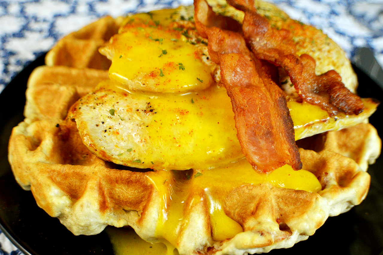 chicken waffles with hollandaise