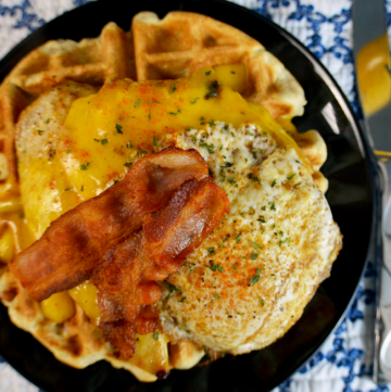 chicken-waffle-maple-bacon