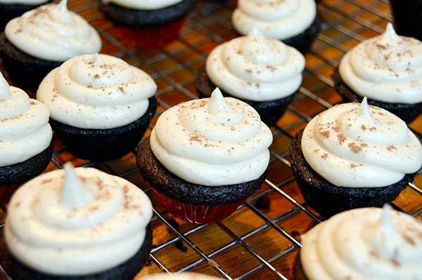 cupcakes with creamer icing