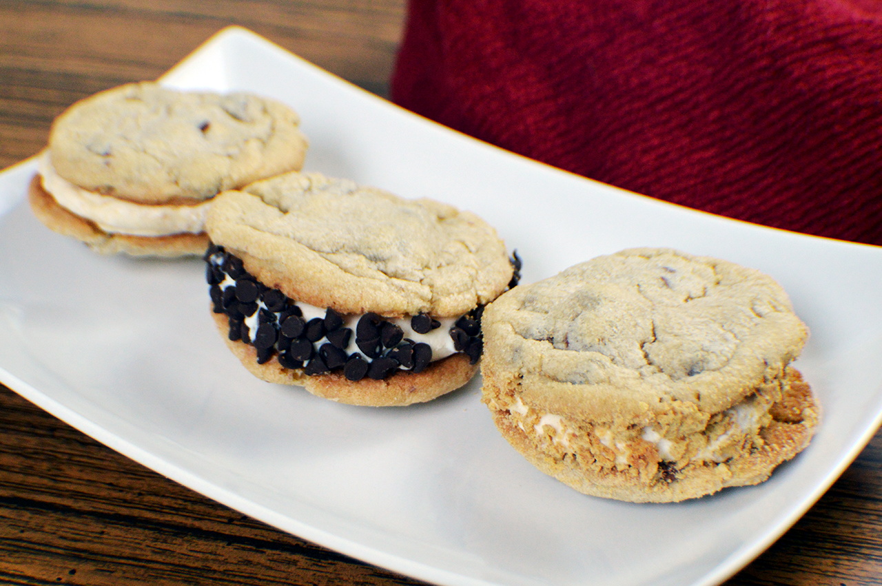 frozen ice cream cookie sandwiches