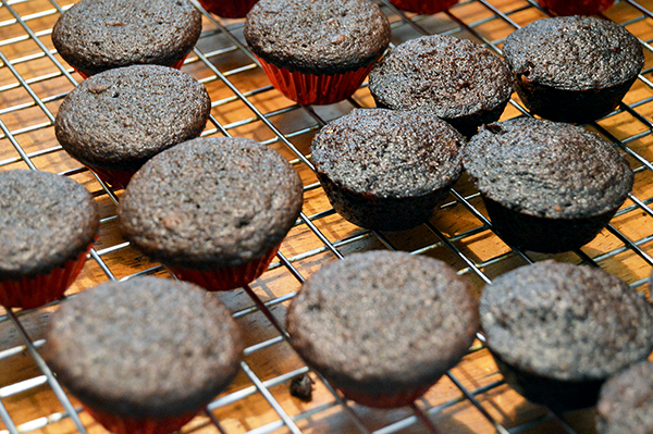 cooling cupcakes