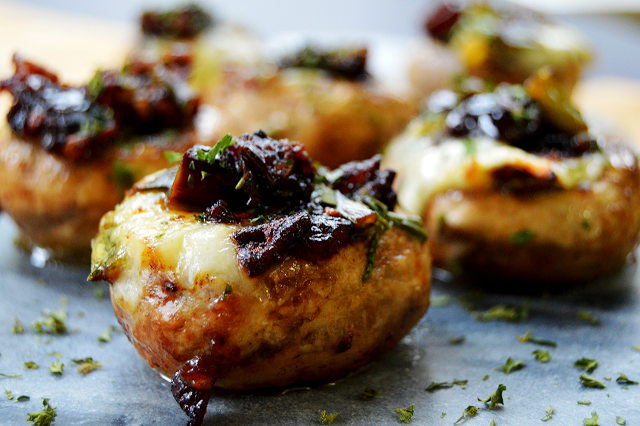 stuffed mushrooms with brie