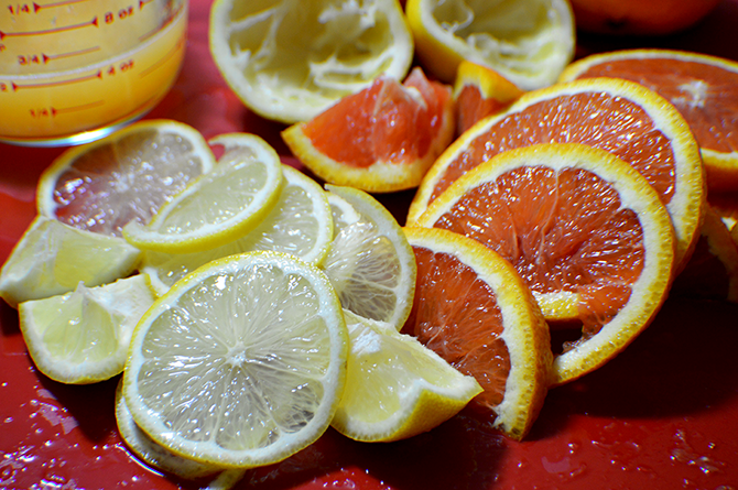 sliced lemons and oranges