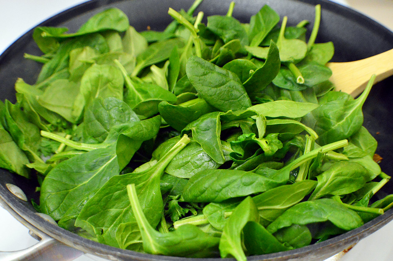 sauting spinach
