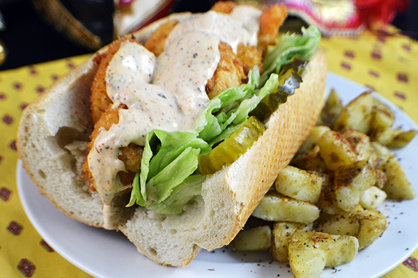 poboy with remoulade sauce
