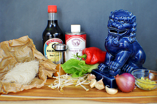 ingredients for spicy glass noodles