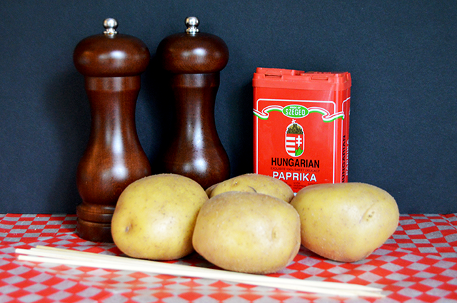 Easy Tornado Potato Recipe: Crispy Spiralized Potatoes Are Fun