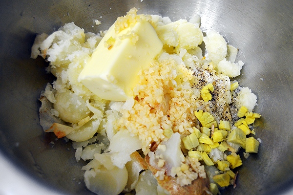 ginger potato ingredients in bowl
