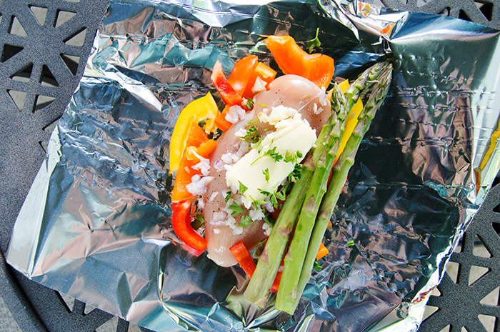 How to Make Chicken Foil Packets: Best Campfire Recipe