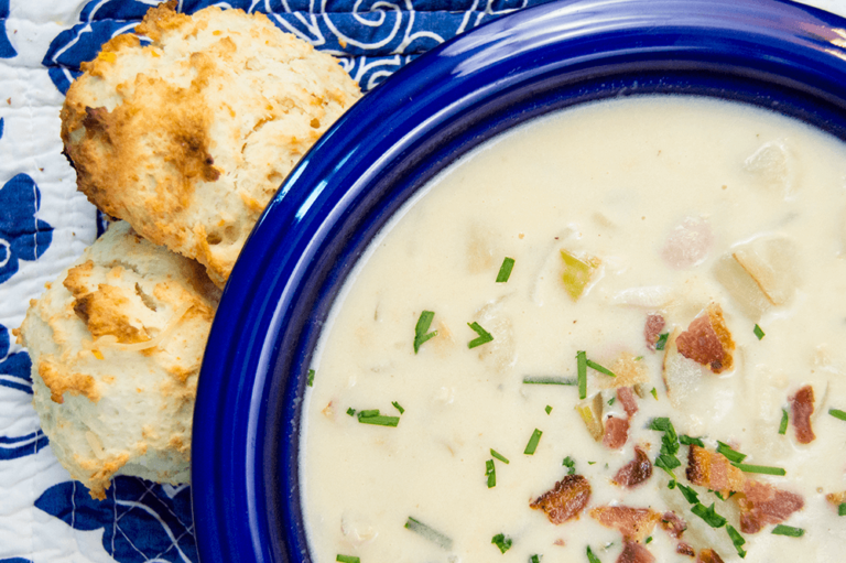 Authentic New England Clam Chowder in One Pot