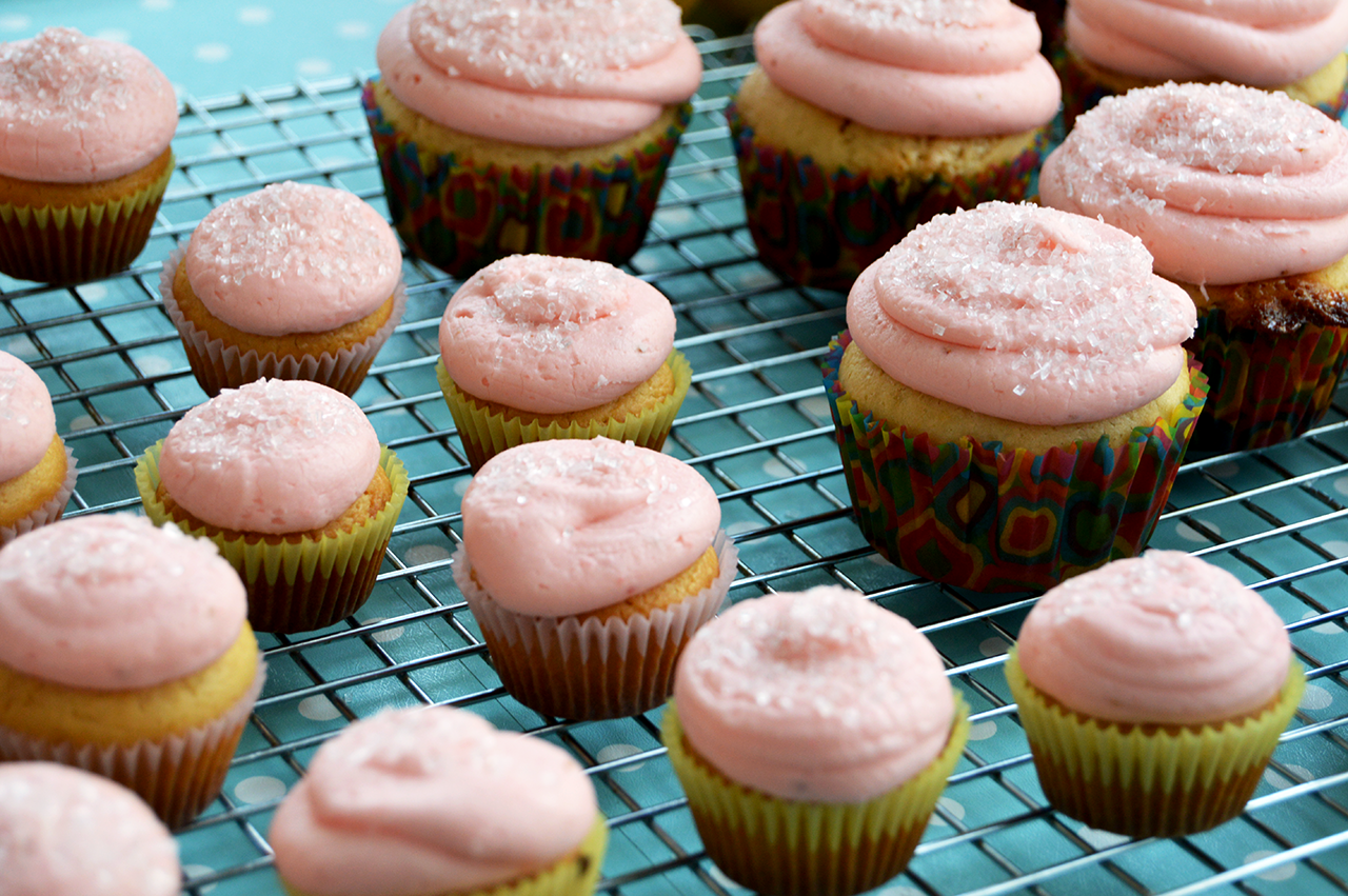 cupcakes with strawberry icing