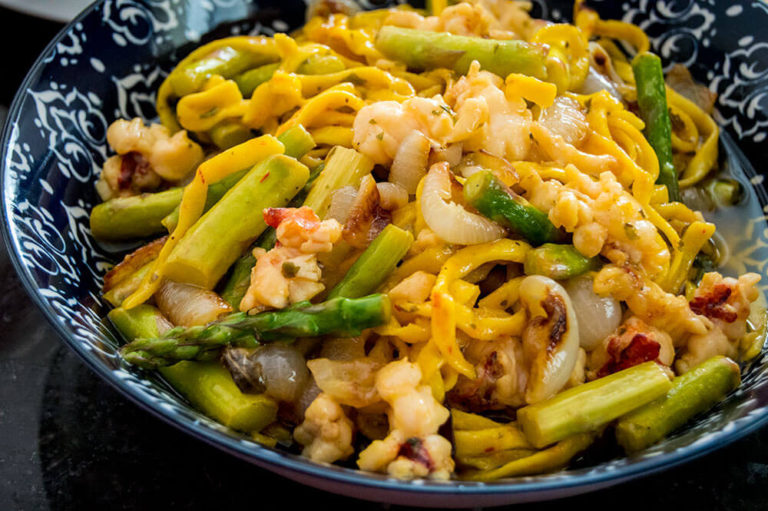 Saffron Noodles with Lobster and Asparagus