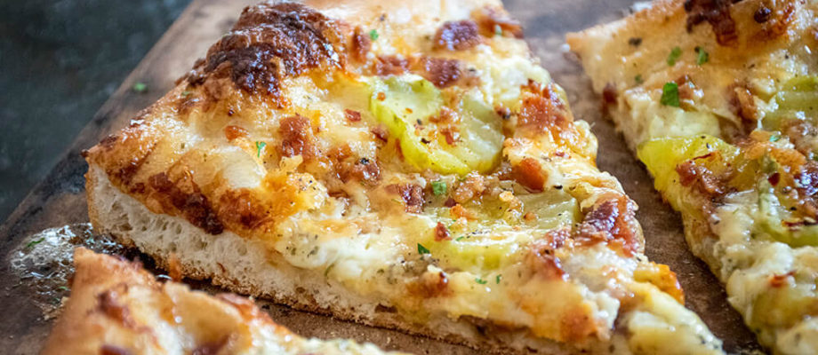 bacon dill pickle pizz