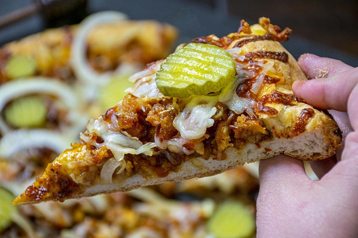 spicy chicken pizza