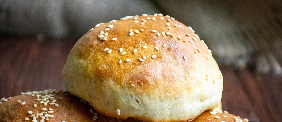 sesame seed burger buns