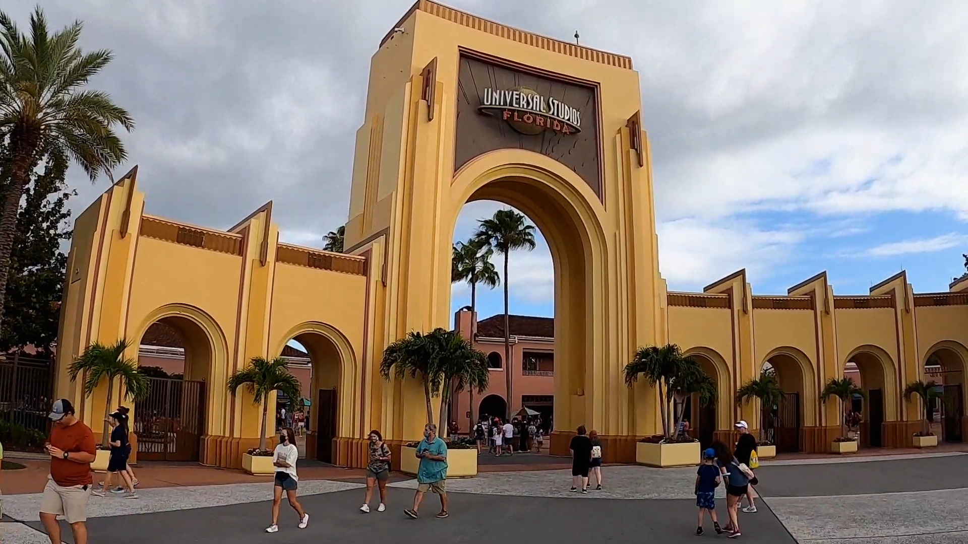 universal studios entrance