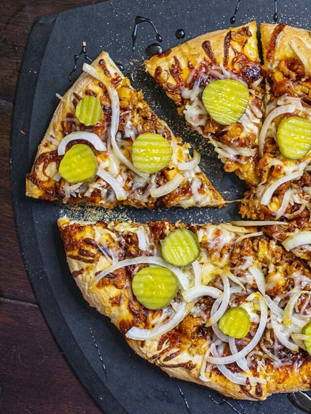 Ya’ll need to try this NASHVILLE HOT CHICKEN PIZZA
