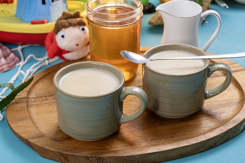 milk and honey tea from ponyo
